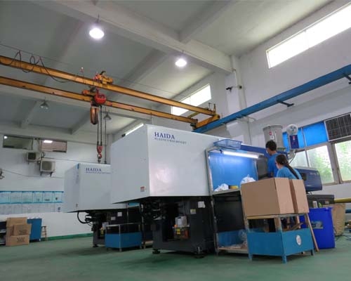 ?如何避免塑膠模具廠的塑膠模具壓模